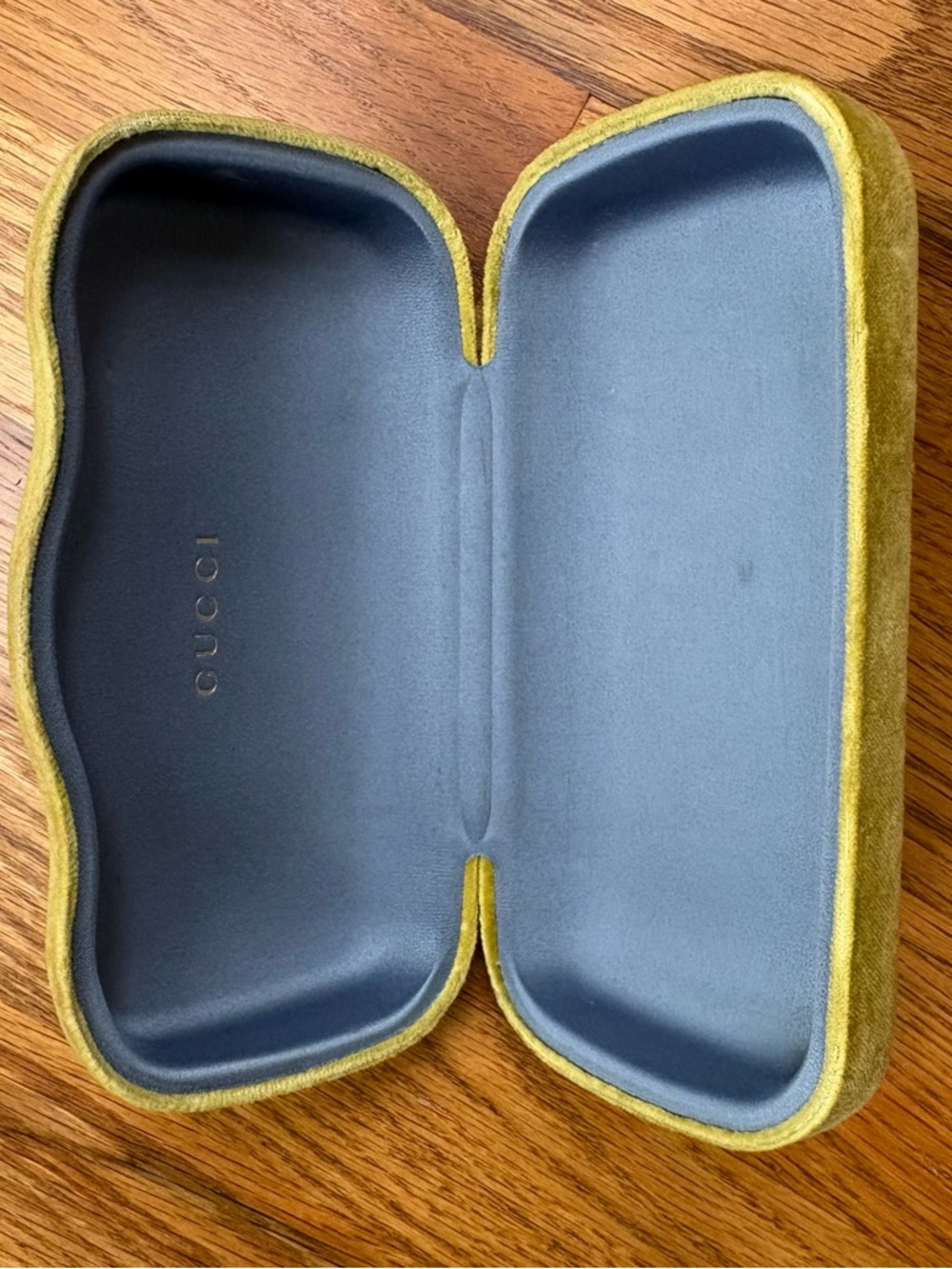Gucci large sunglasses case - Picture 3 of 4